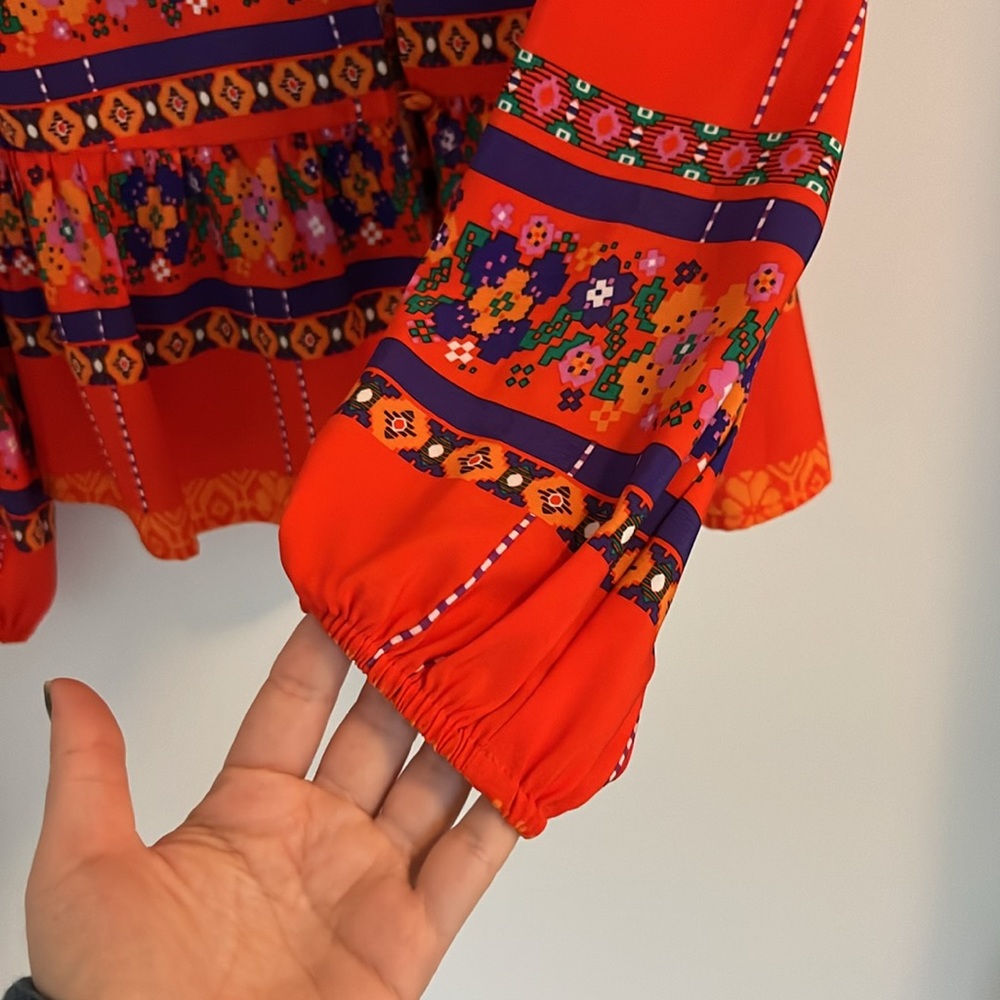 Open Back Printed Blouse - Picture 5 of 6